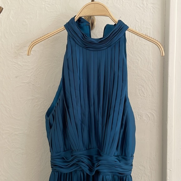 IEENA FOR MACDUGGAL Women's Pleated Gown Size 6 in Navy Blue - Picture 3 of 10